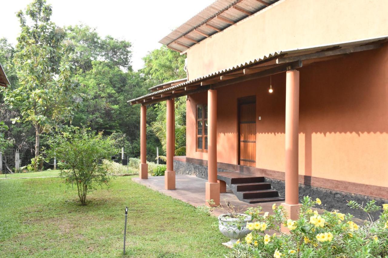Nil Bawana Nature Resort Udawalawe Buitenkant foto